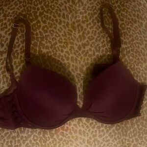 VS maroon bra